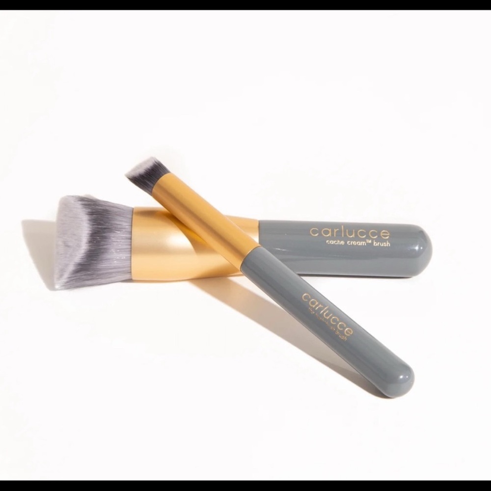 Carlucce makeup brushes
